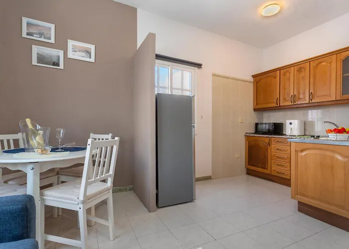 La Casa Bianco * Cotillo